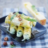 Macaronis farcis gratinés à l’Emmentaler AOC suisse, jus de roquette et noisettes grillées